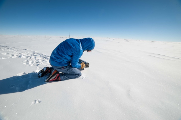 Snow_sampling_©_O_Magand