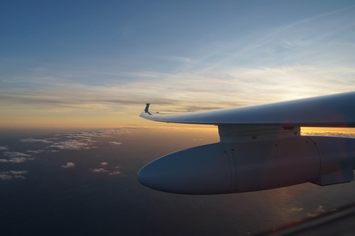 Blick aus dem Forschungsflugzeug STEMME im Luftraum über den Kapverdischen Inseln. Foto: Burkard Baschek/HZG Blick aus dem Forschungsflugzeug STEMME im Luftraum über den Kapverdischen Inseln. Foto: Burkard Baschek/HZG